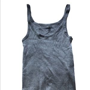 gray tank